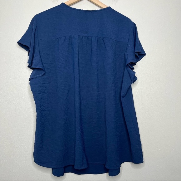 Cocomo Woman Top 3X Navy Blue Flutter Sleeve Henley Popover Blouse Stretch - Picture 4 of 7